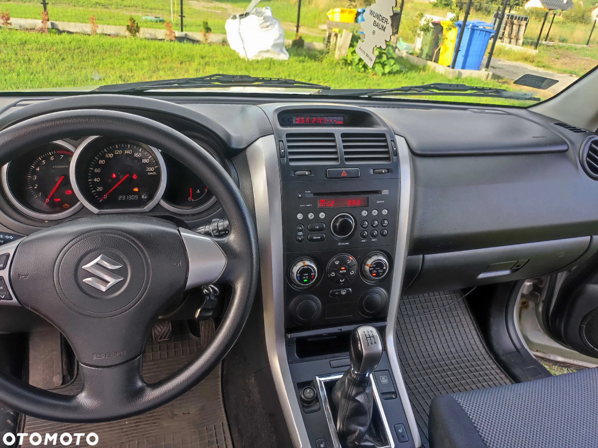 Suzuki Grand Vitara 1.6 - 9