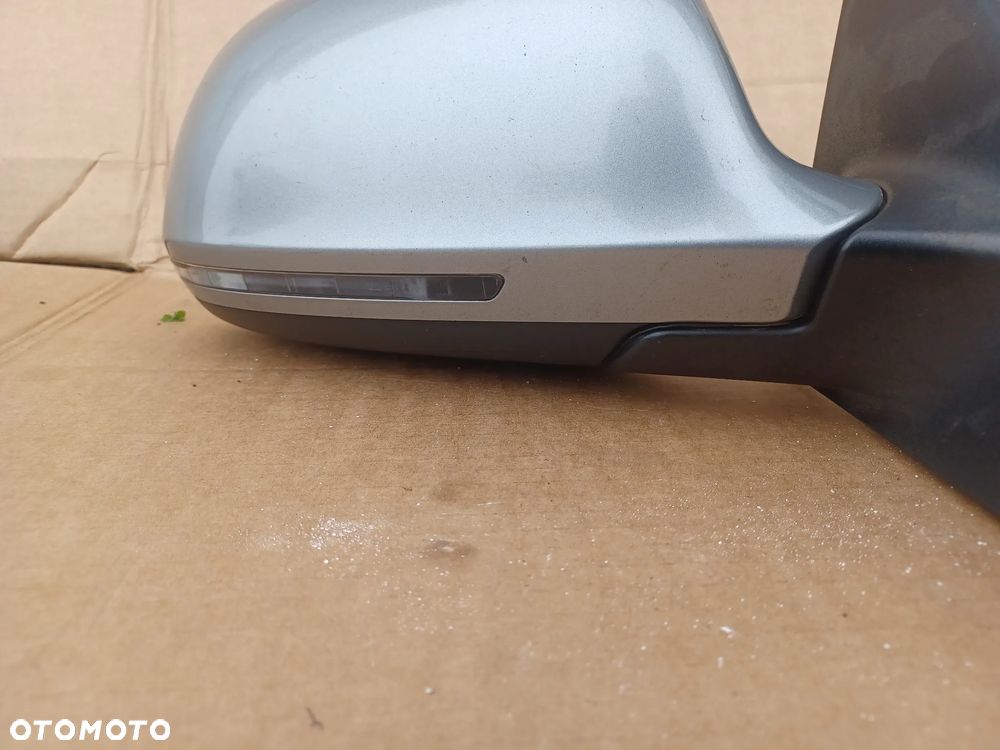 LUSTERKO AUDI A4 B8 6PIN LY7G - 6