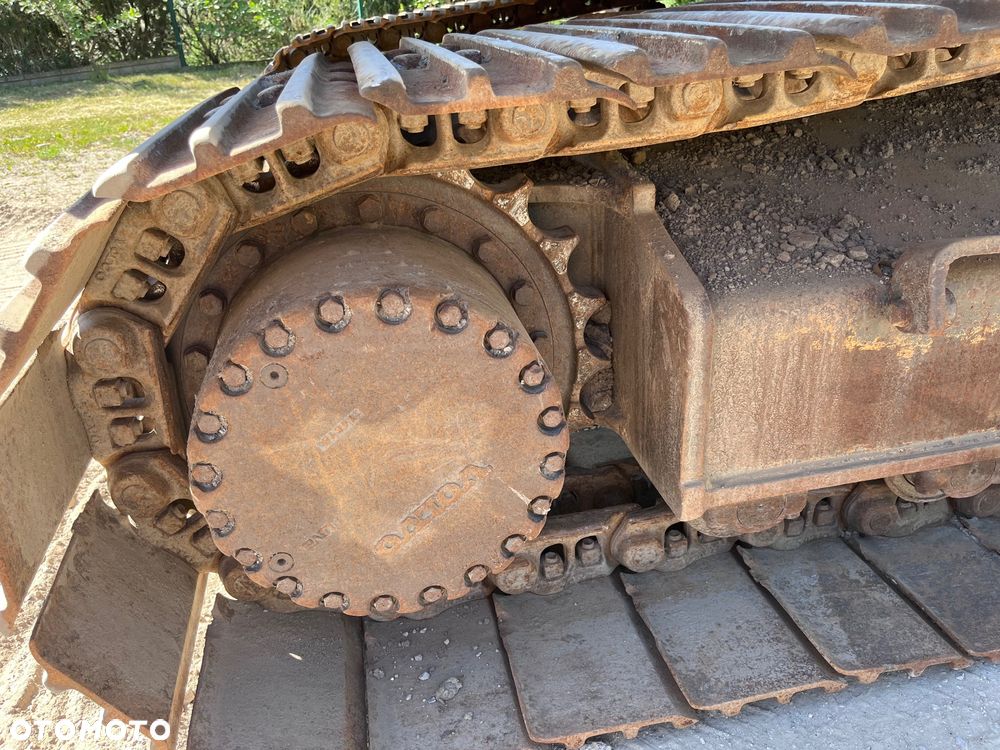 Volvo EC250EL - 12