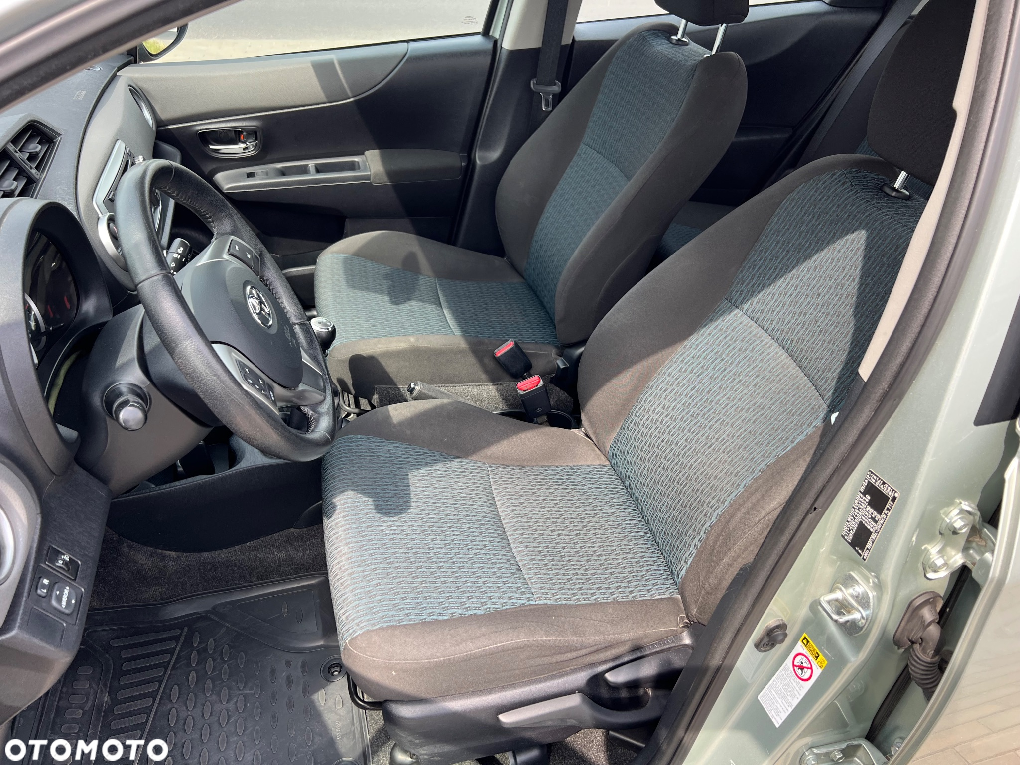 Toyota Yaris 1.33 Dynamic - 15