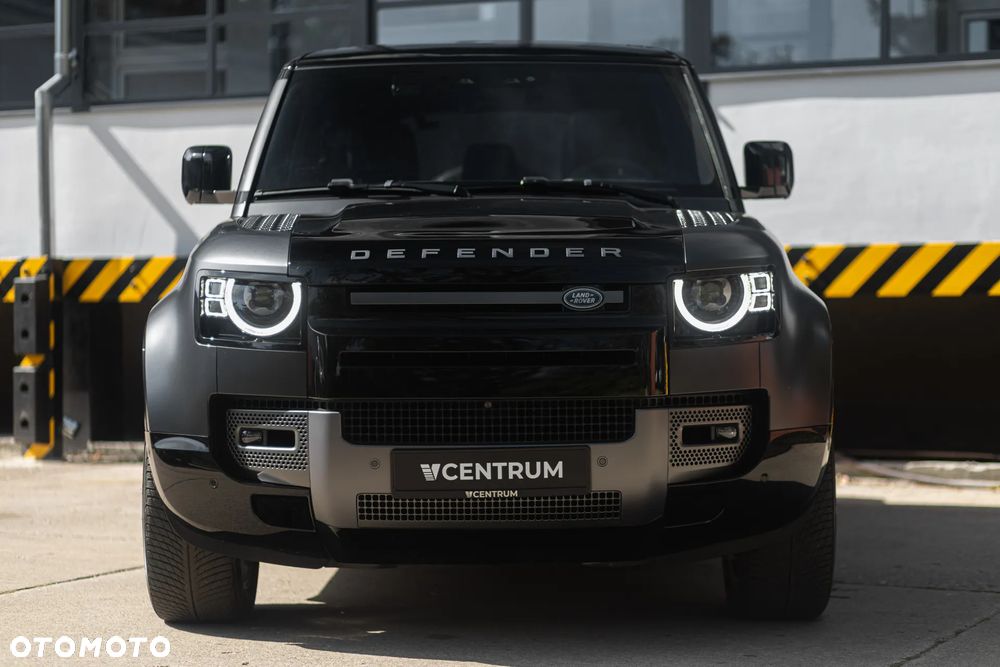 Land Rover Defender 5.0 P525 V8 - 4