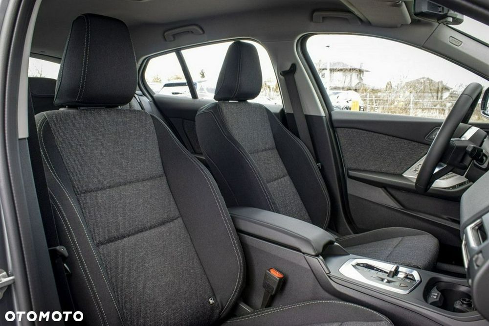BMW Seria 1 - 18