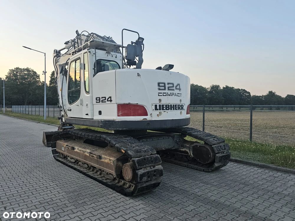 Liebherr compact 924 - 5