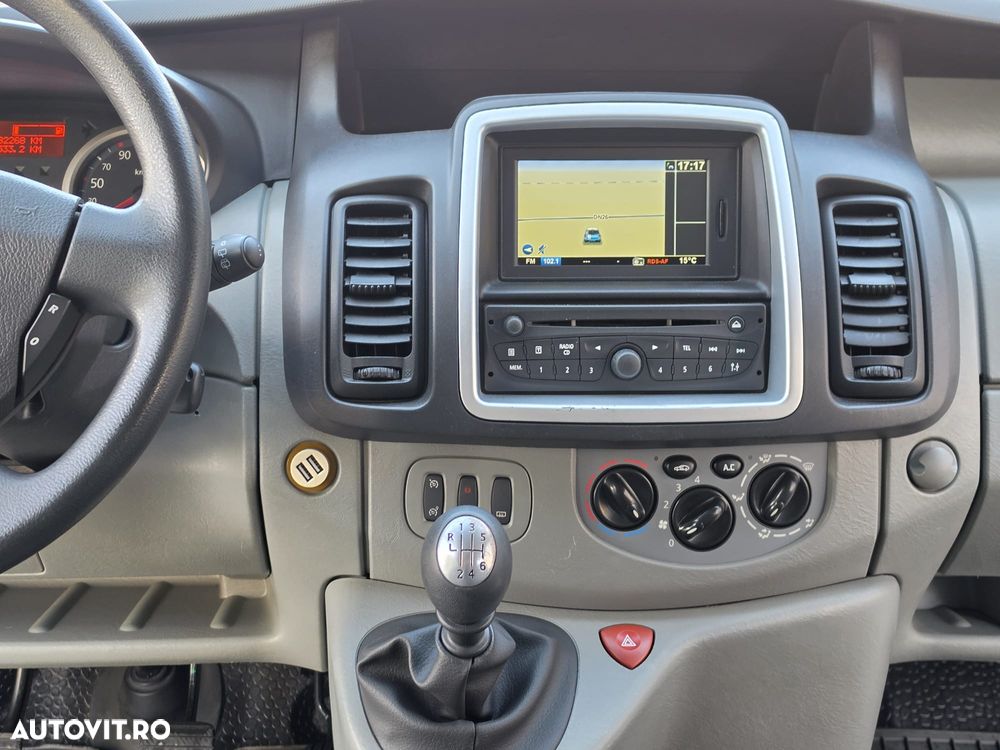 Renault Trafic Grand Passenger L2H1 Expression - 12