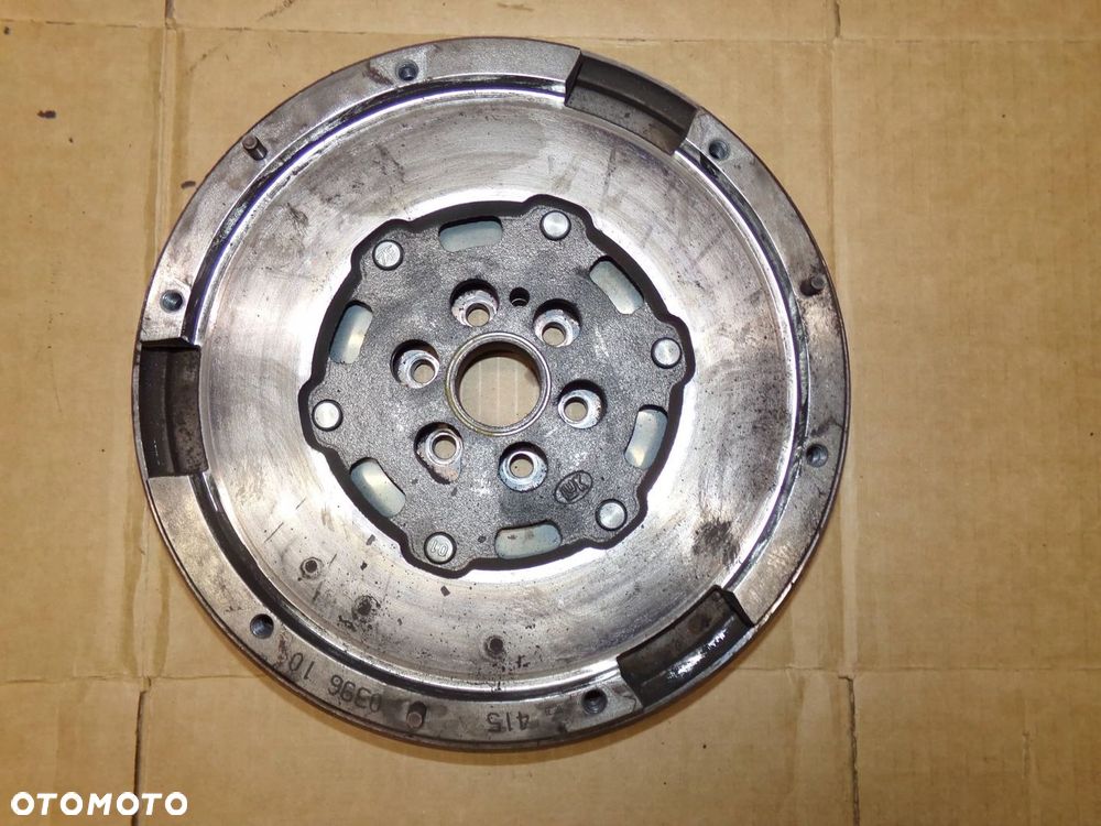 KOŁO DWUMASOWE CITROEN C5 1.6 HDI 04-08r. - 1