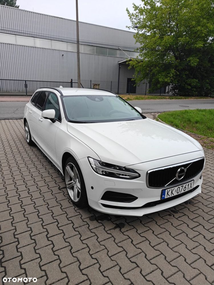 Volvo V90 D3 Momentum - 2