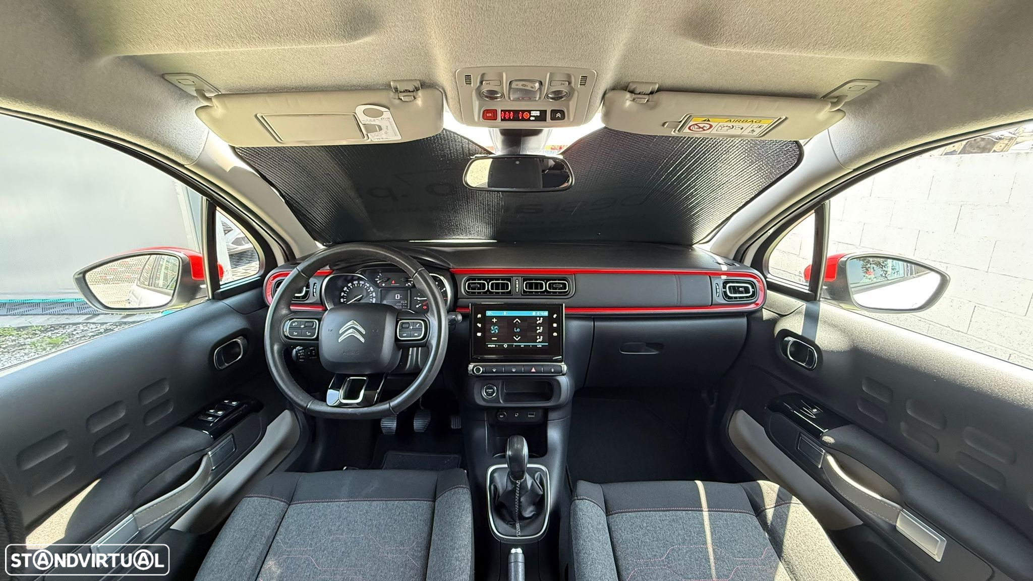 Citroën C3 1.2 PureTech Shine - 22