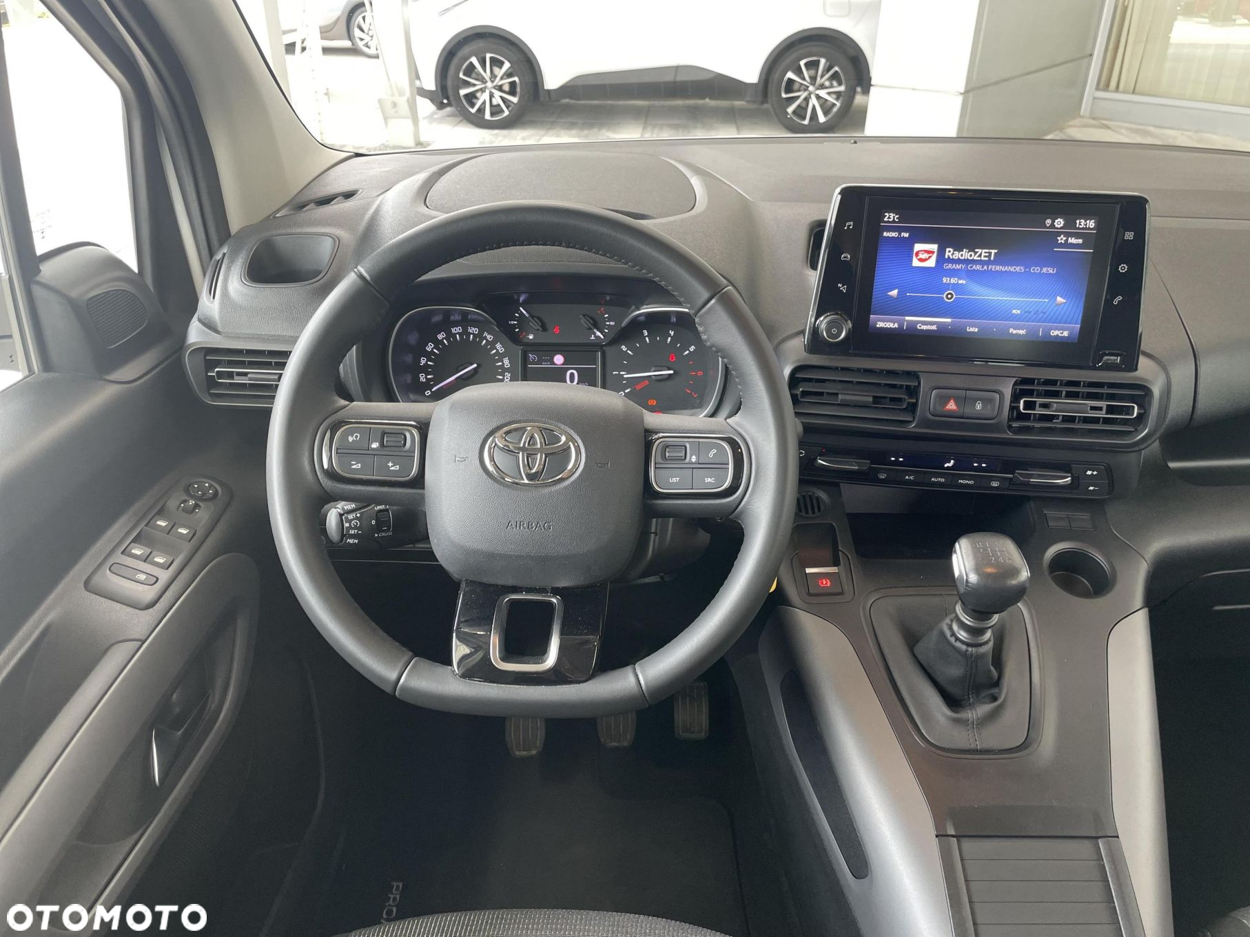 Toyota Proace City - 12