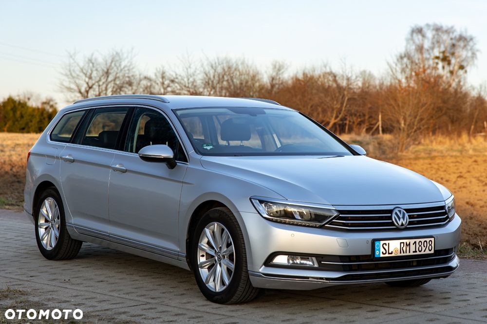 Volkswagen Passat 2.0 TDI (BlueMotion Technology) DSG Highline - 1