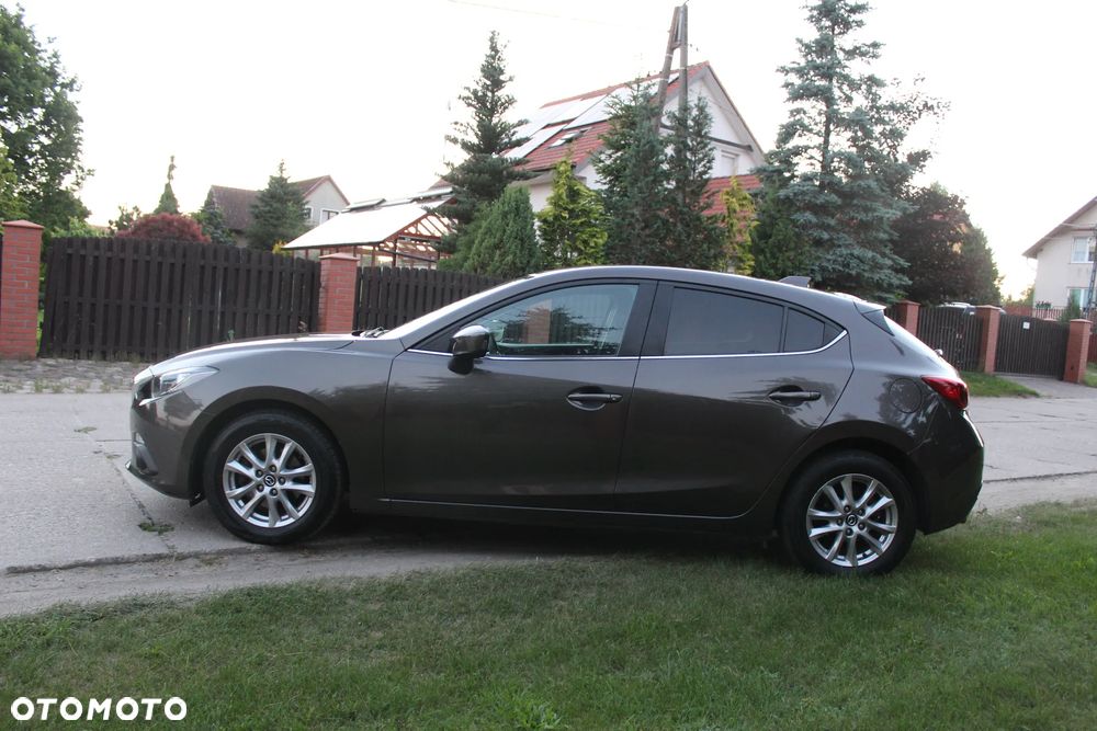 Mazda 3 - 10