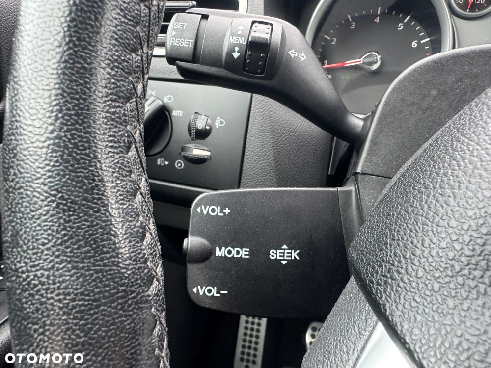 Ford Focus 1.6 16V Style - 19