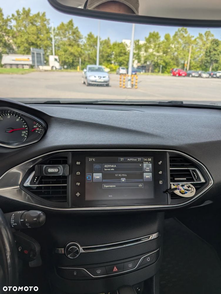 Peugeot 308 1.6 BlueHDi Active S&S EAT6 - 18