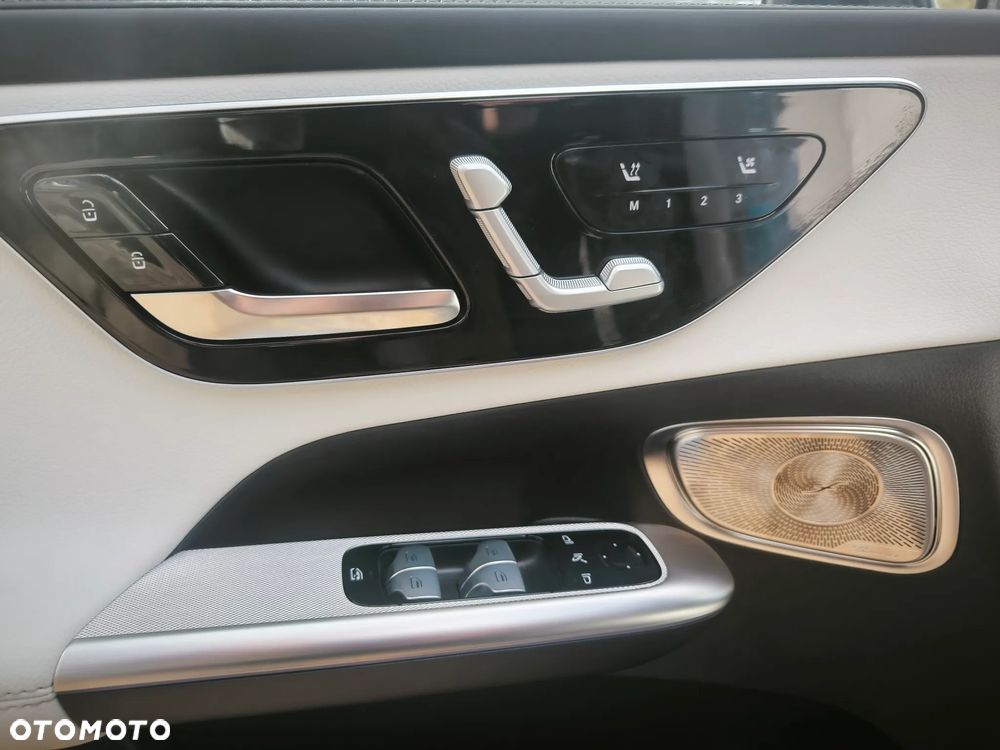 Mercedes-Benz GLC 220 d mHEV 4-Matic AMG Line - 16