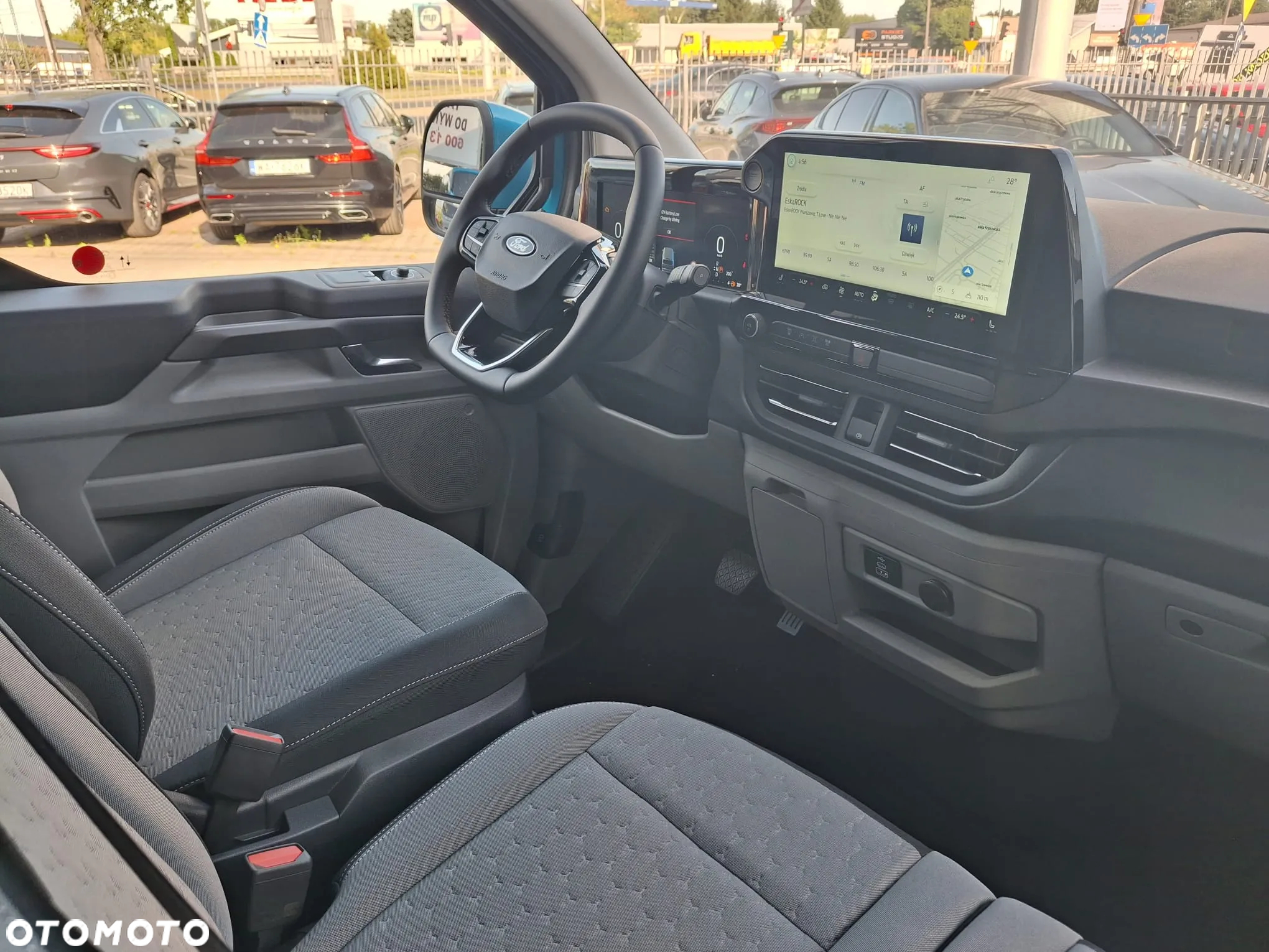 Ford Tourneo Custom 320 L2H1 VA Autm TitaniumX - 14