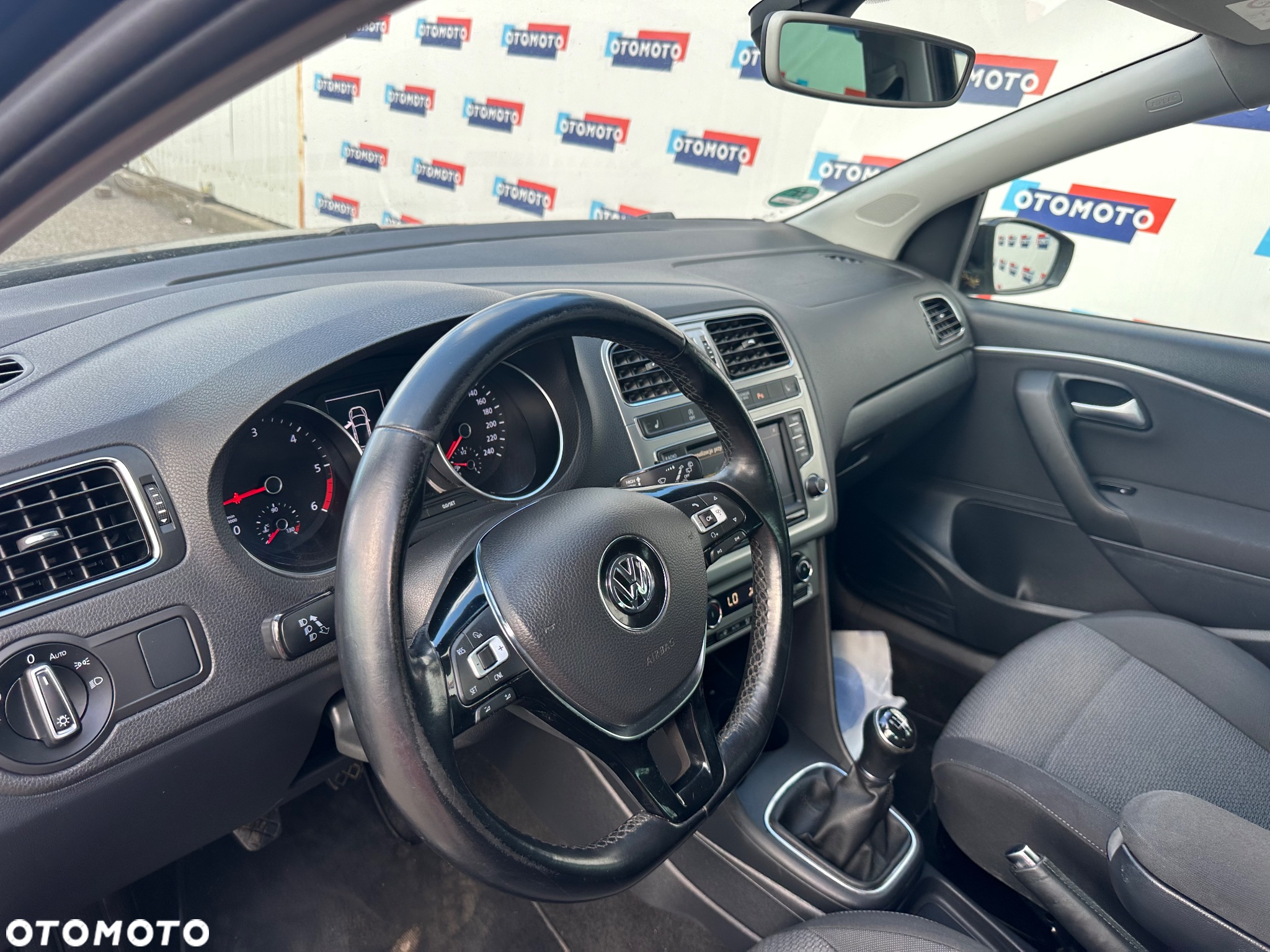 Volkswagen Polo - 18