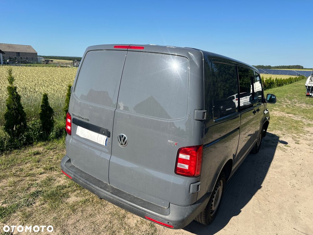 Volkswagen Transporter - 27