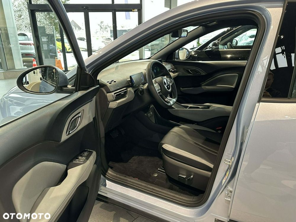 BYD Dolphin Surf - 11