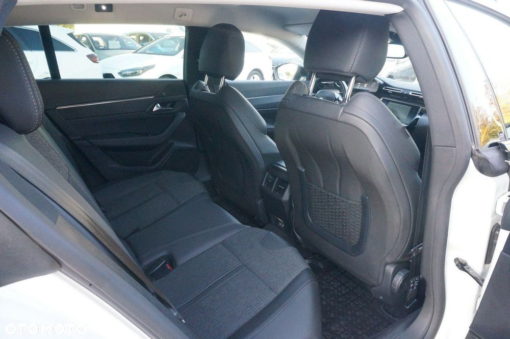 Peugeot 508 1.5 BlueHDi Active Pack S&S EAT8 - 31