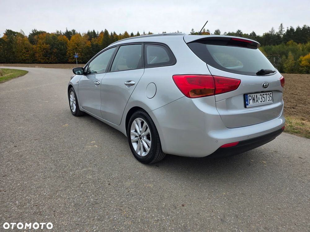 Kia Ceed - 9