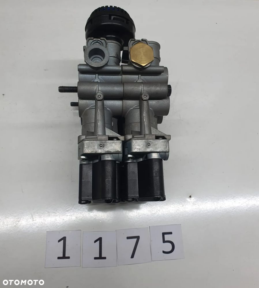 Zawór ECAS podwójny WABCO 4729051110 DAF / MAN - 6