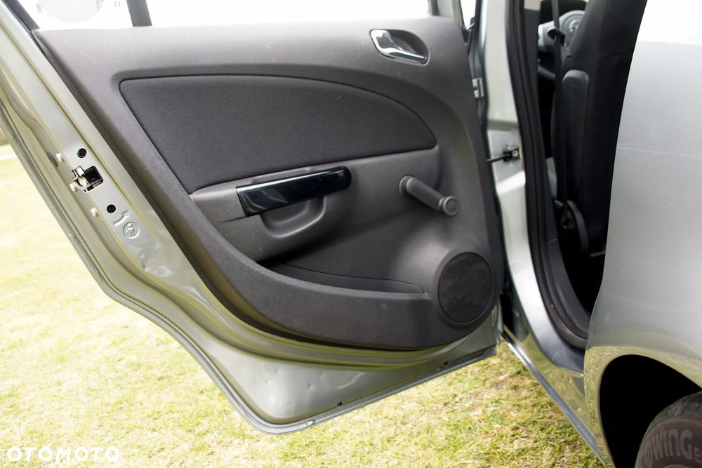 Opel Corsa 1.2 16V EcoFLEX Easytronic 150 Jahre - 13