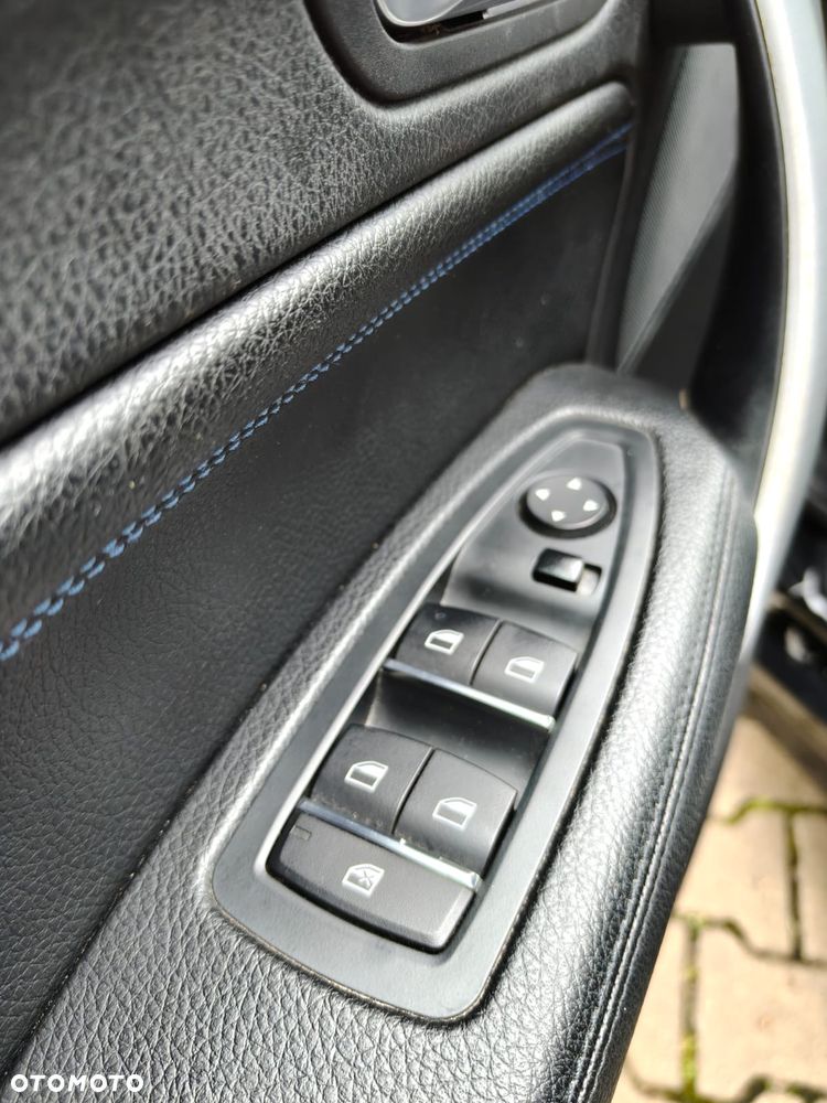 BMW Seria 1 118i M Sport - 21