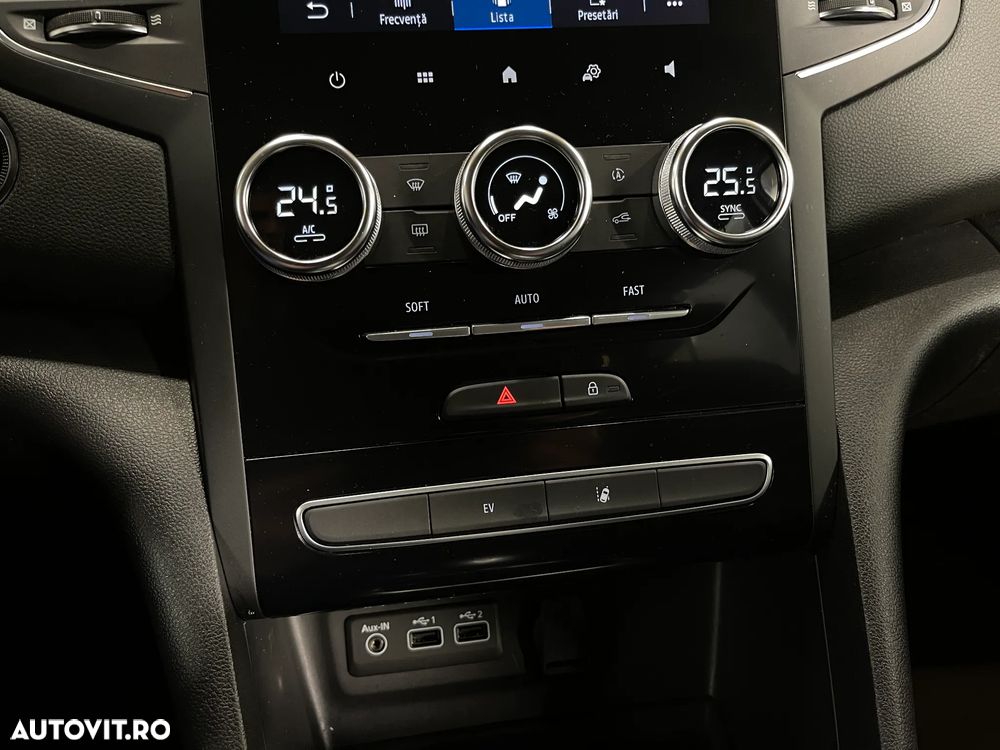 Renault Megane E-TECH 160 BUSINESS EDITION - 19