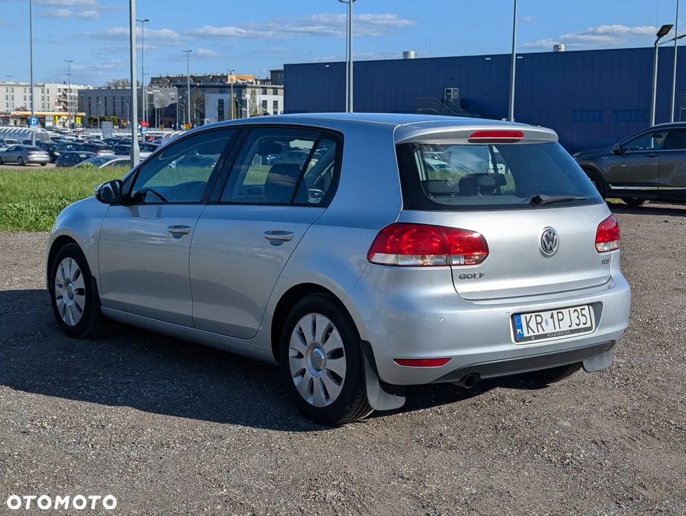 Volkswagen Golf 1.6 TDI Comfortline - 8
