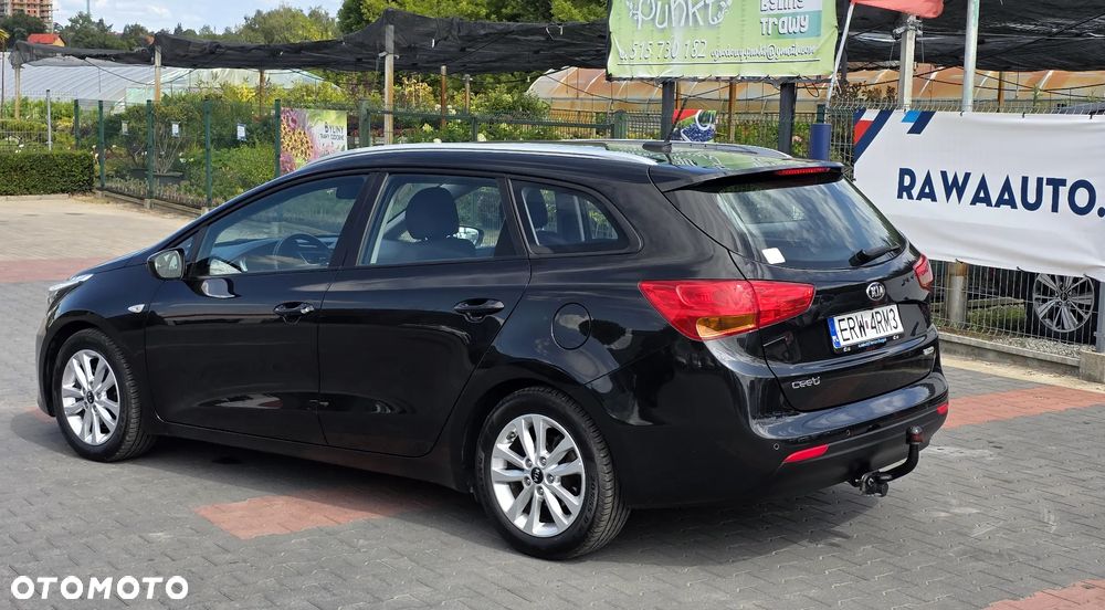 Kia Ceed 1.6 GDI ISG Dream-Team Edition - 3