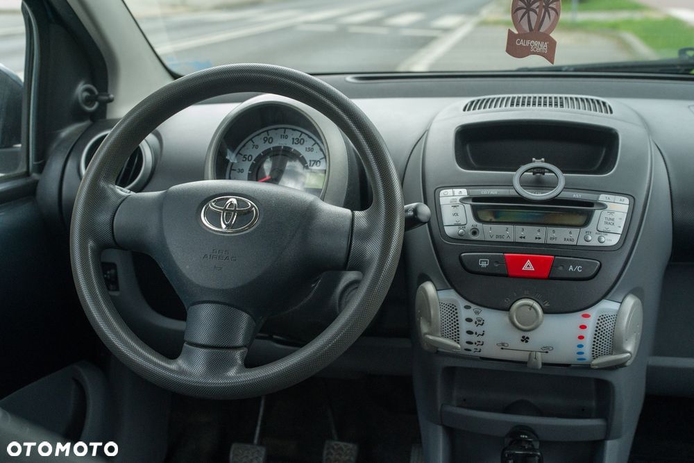 Toyota Aygo - 11