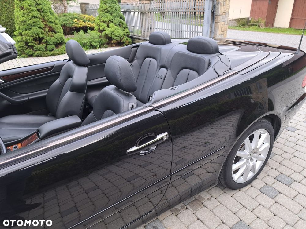 Mercedes-Benz CLK - 15