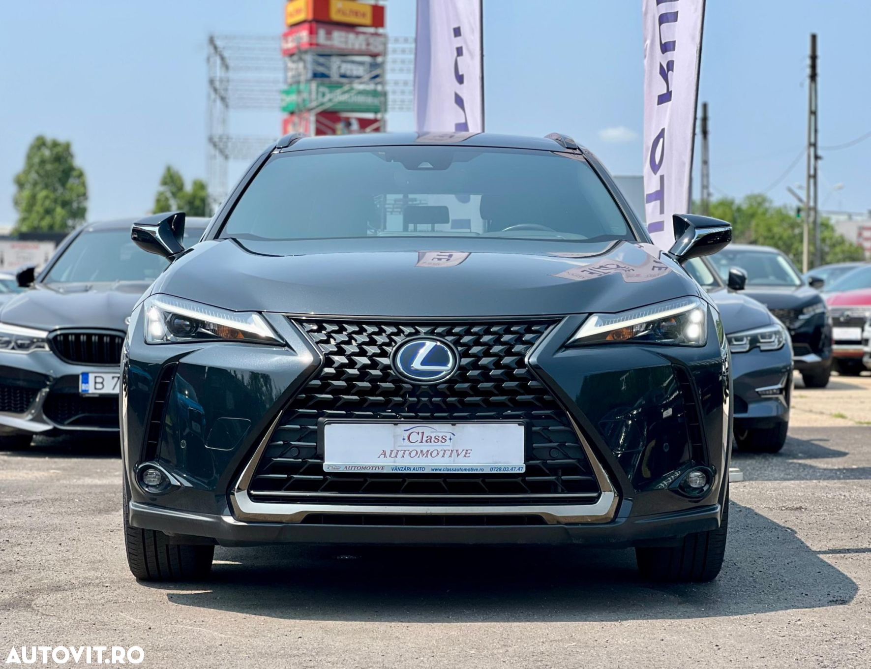 Lexus UX 250h 2.0L HEV 20H- (178 HP) 4X2 CVT Executive - 2