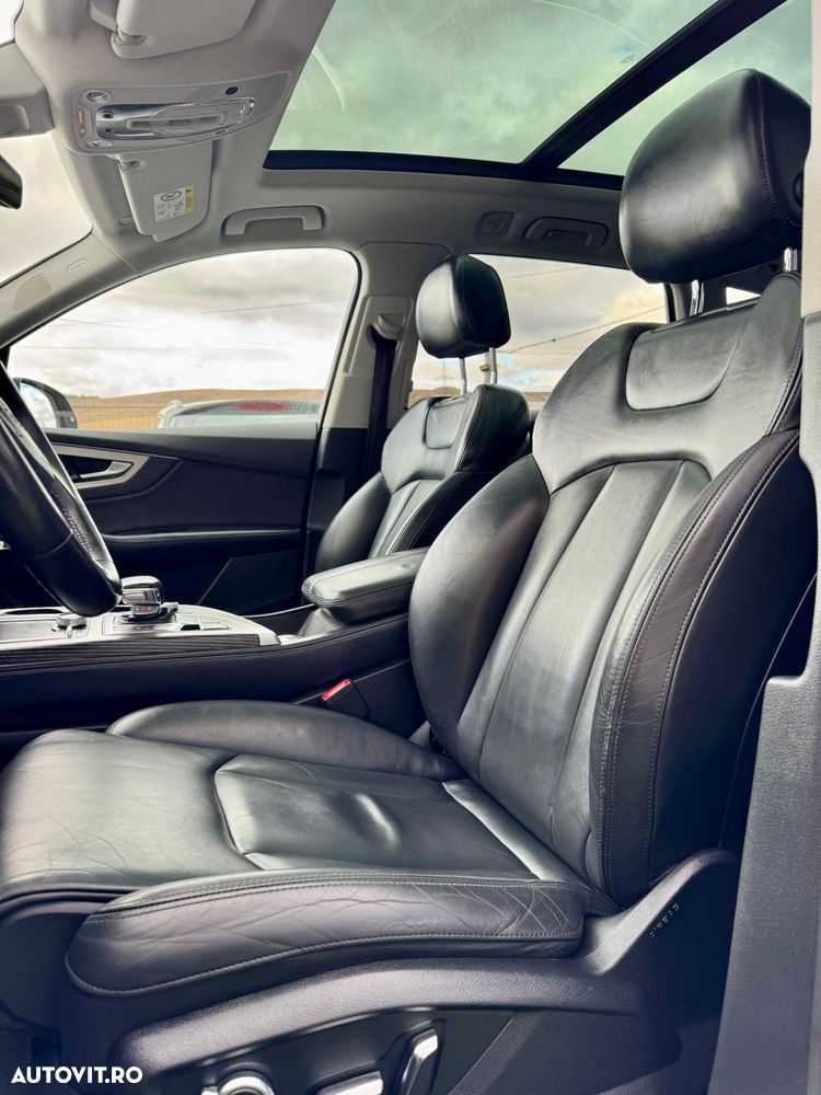 Audi Q7 e-tron 3.0 TDI quattro Tiptronic - 29