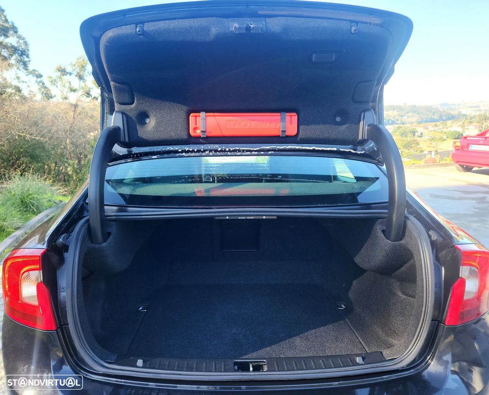 Volvo S60 1.6 D2 Drive R-Design Start/Stop - 21