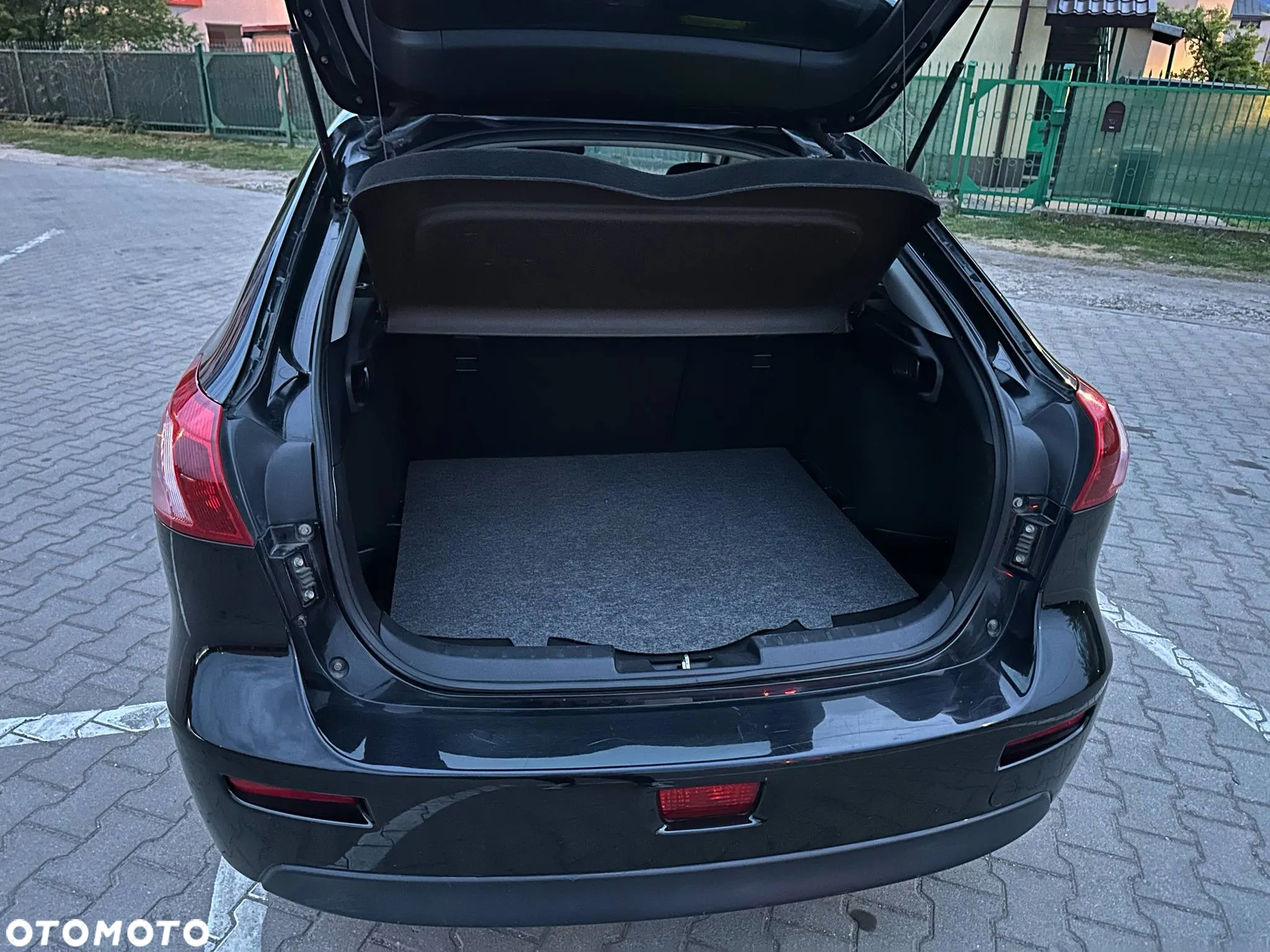 Mitsubishi Lancer 1.6 Invite - 10