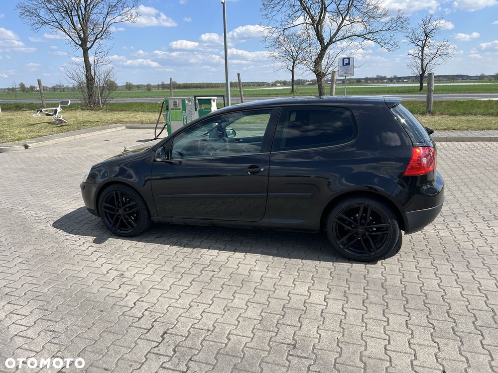 Volkswagen Golf - 5
