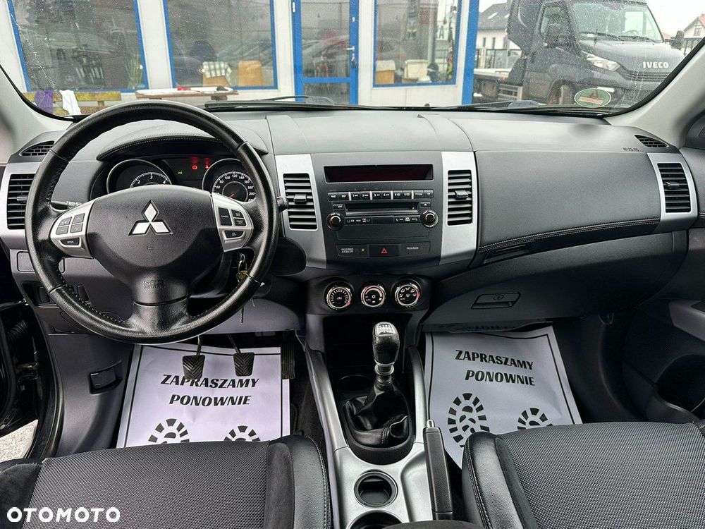 Mitsubishi Outlander - 7
