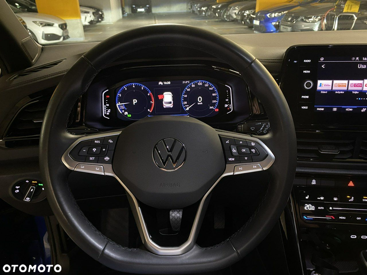 Volkswagen T-Roc - 15