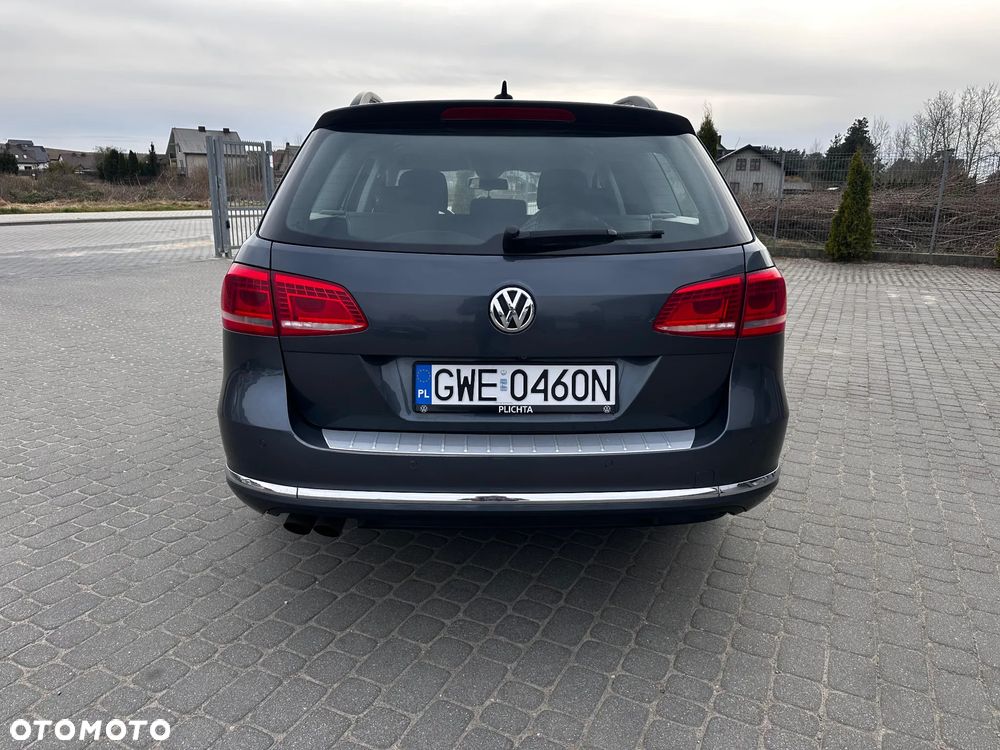 Volkswagen Passat 2.0 TDI DPF BlueMotion Technology Comfortline - 9