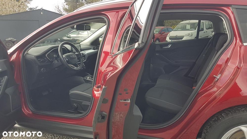 Ford Focus 1.0 EcoBoost Titanium Business - 20