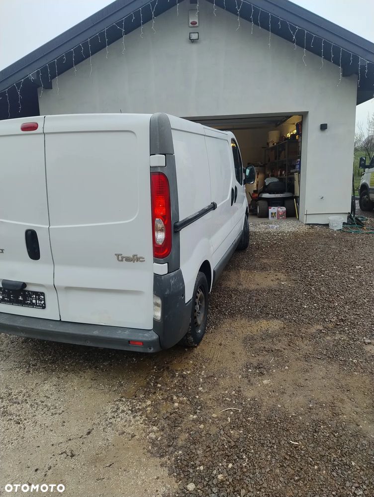 Renault trafic - 5