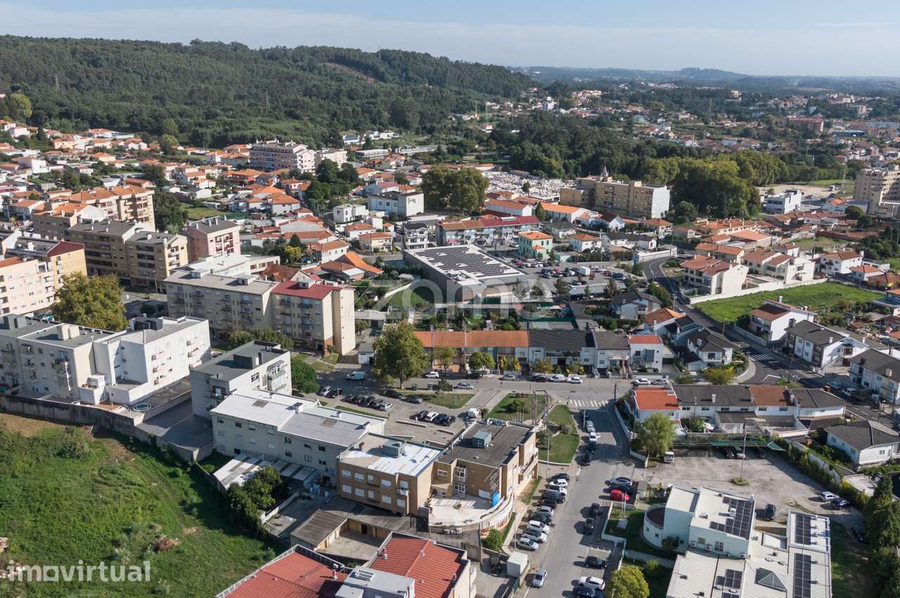 Loja de 105 m² em Canelas, V.N. Gaia, com negócio em funcionamento - Grande imagem: 5/29