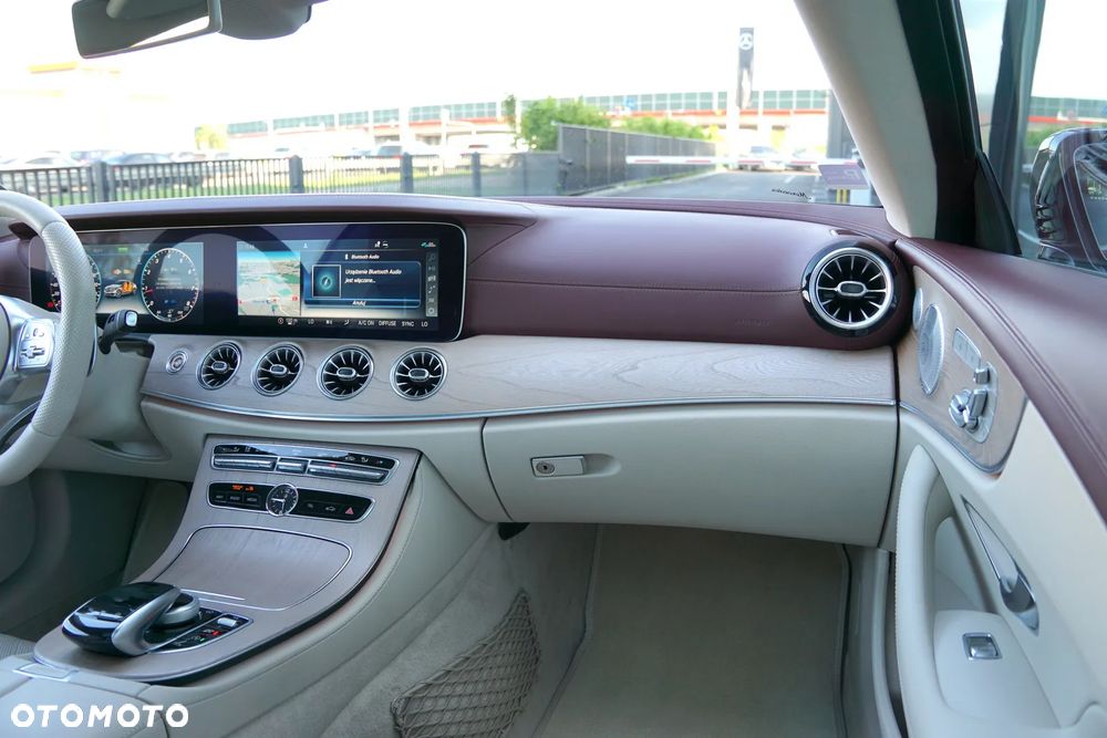 Mercedes-Benz Klasa E AMG 53 4-Matic+ 9G-TRONIC - 29