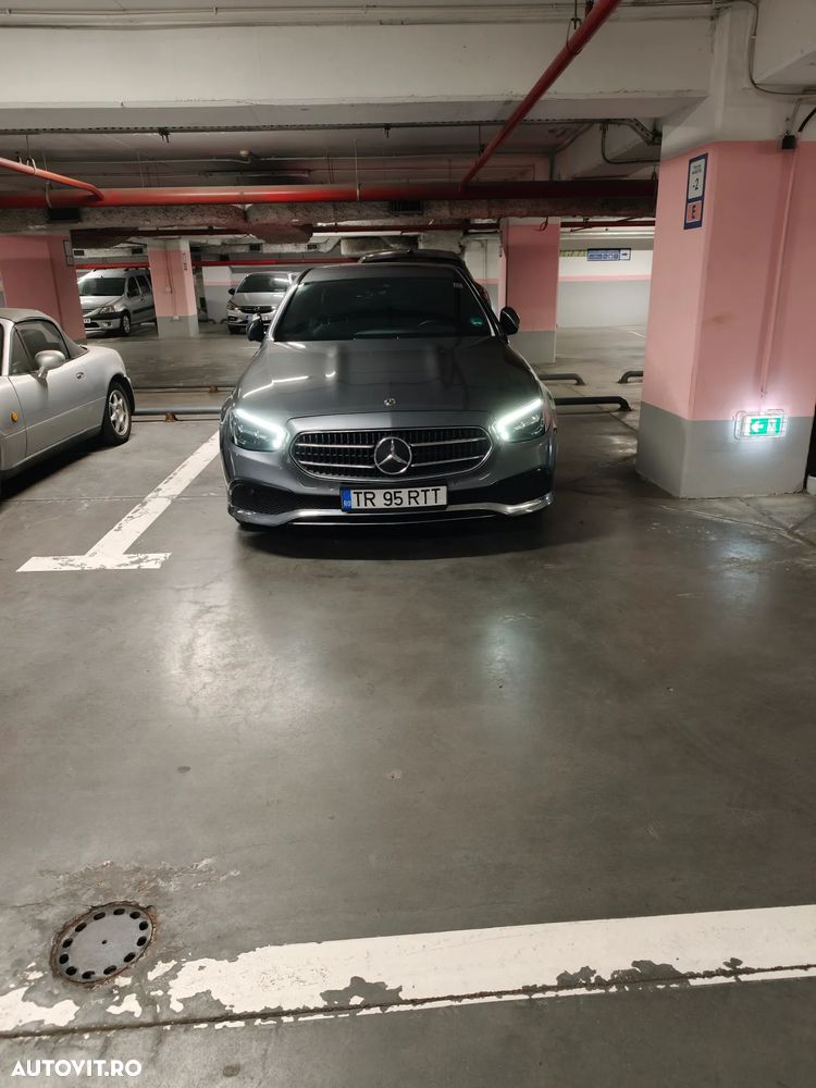 Mercedes-Benz E 220 d Aut. - 1