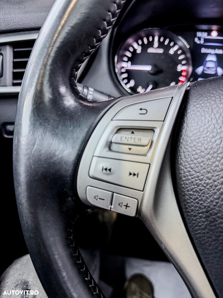 Nissan Qashqai 1.6 DCI TEKNA - 19