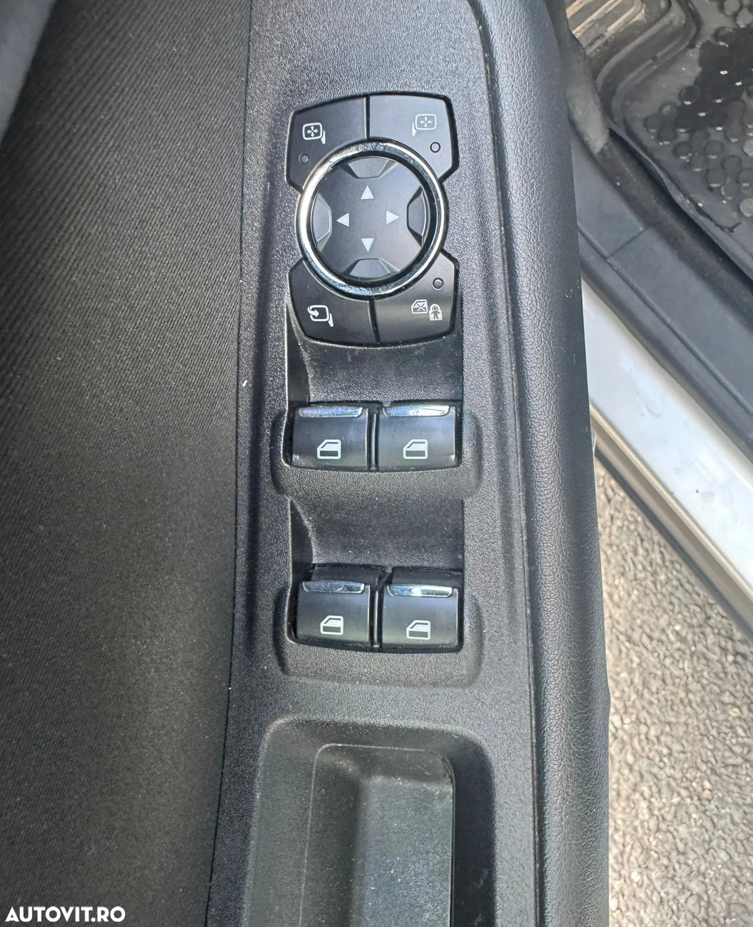 Ford S-Max 2.0 TDCi Powershift Titanium - 23