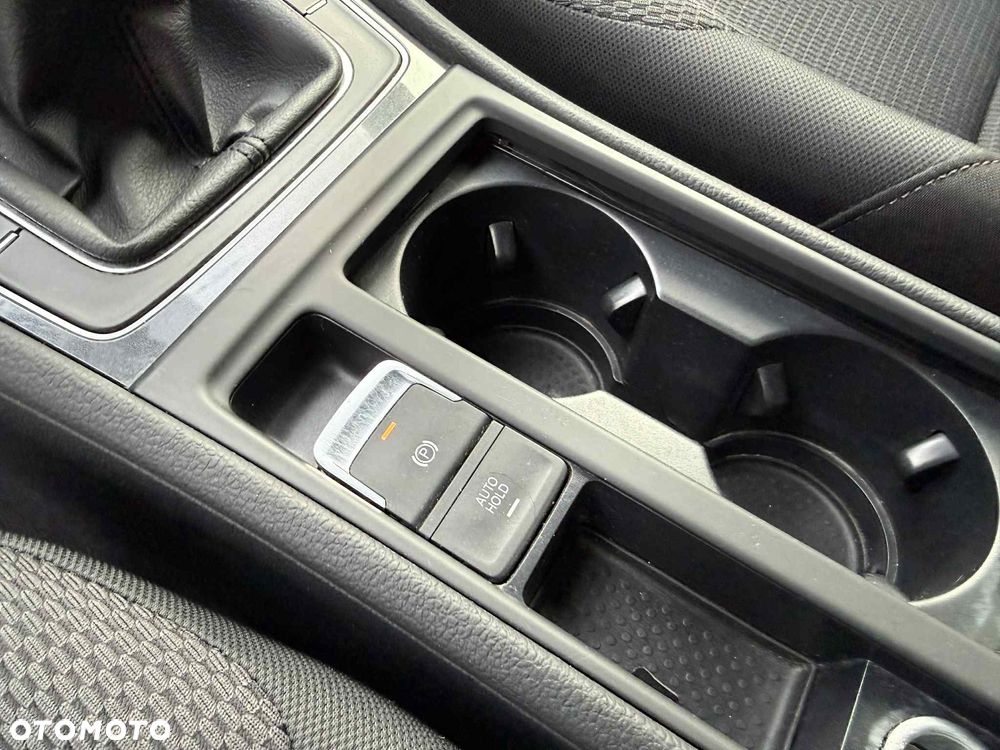 Volkswagen Golf 1.6 TDI BMT Comfortline - 20