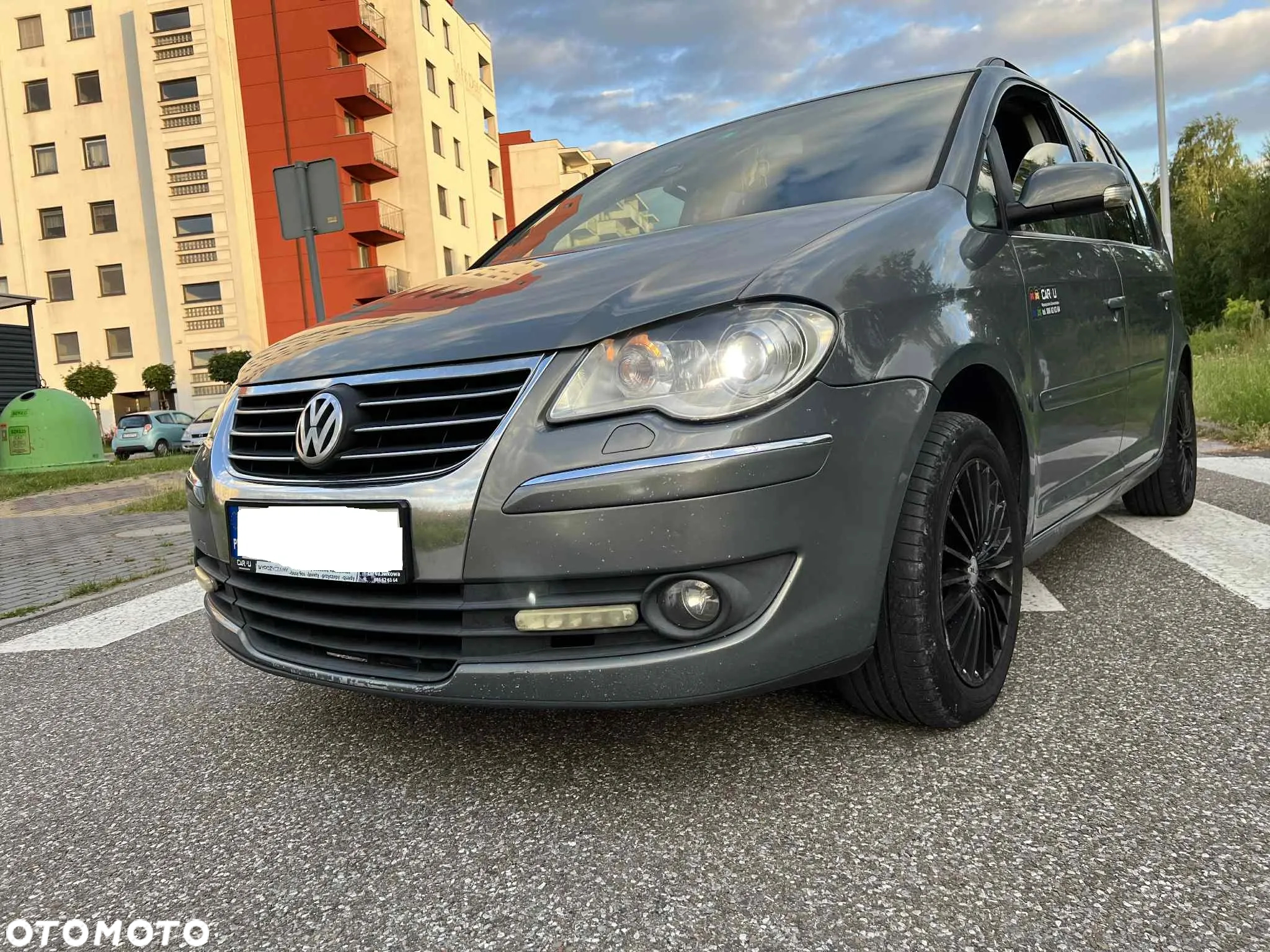 Volkswagen Touran 2.0 TDI Highline DSG - 13