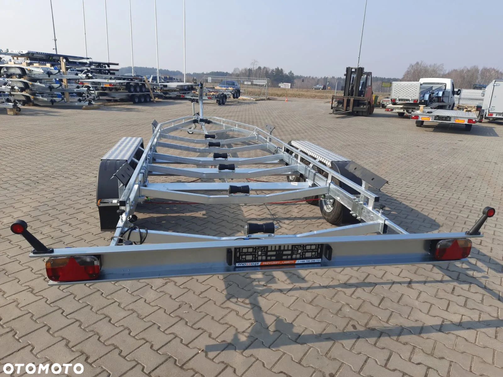 TEMARED DOSTAWA! Przyczepa podłodziowa B35 poszerzana wym. 915x253cm Idealna do transportu łodzi do 9,1m! Podpory płaskie, szeroka, MOCNA! DMC 3500 kg - 8