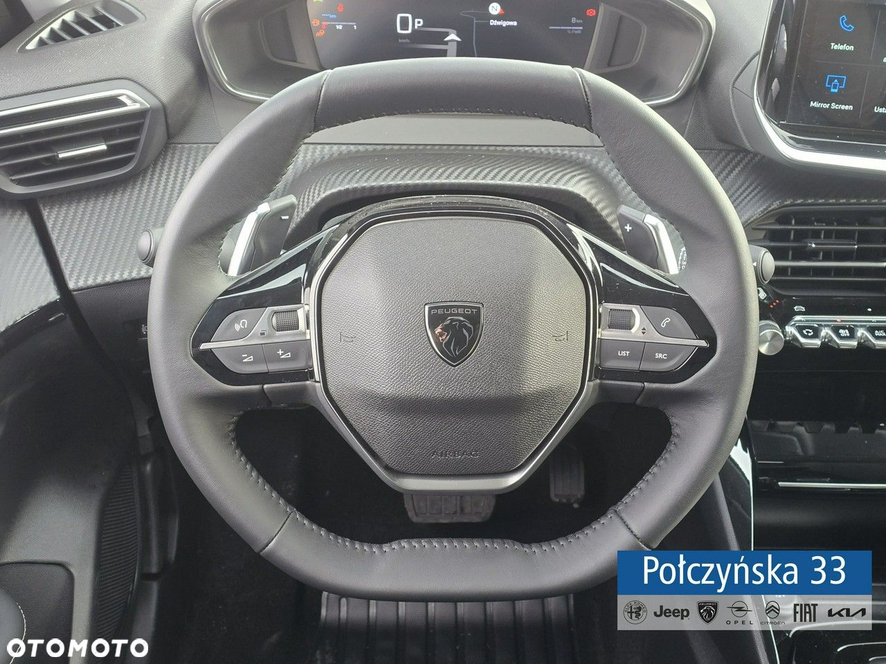 Peugeot 208 - 35